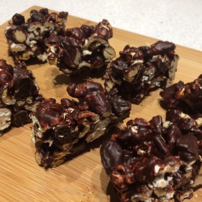 Chocolate popcorn crispies ﻿