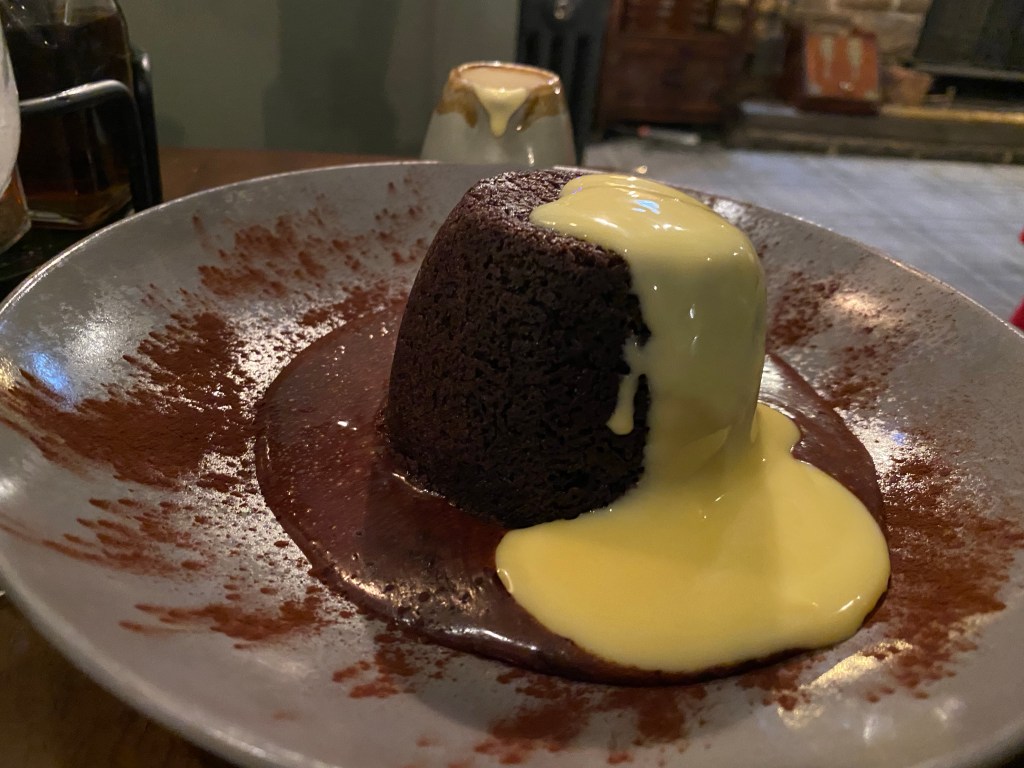 chocolate pudding with custard